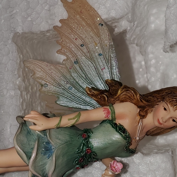 Faerie Glen SpringSong Fairy Ornament - Picture 5 of 16
